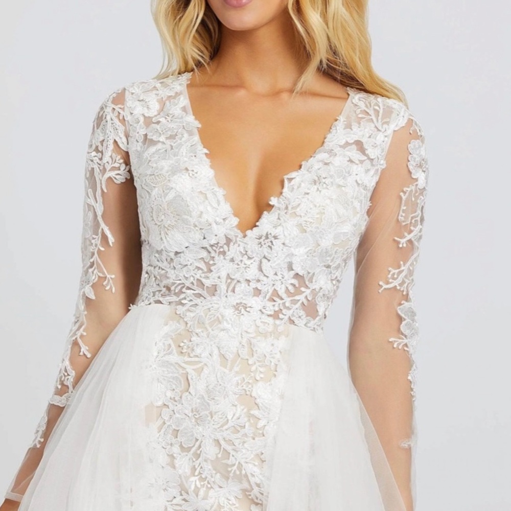 Size 6 Mac Duggal Wedding Gown 26322M